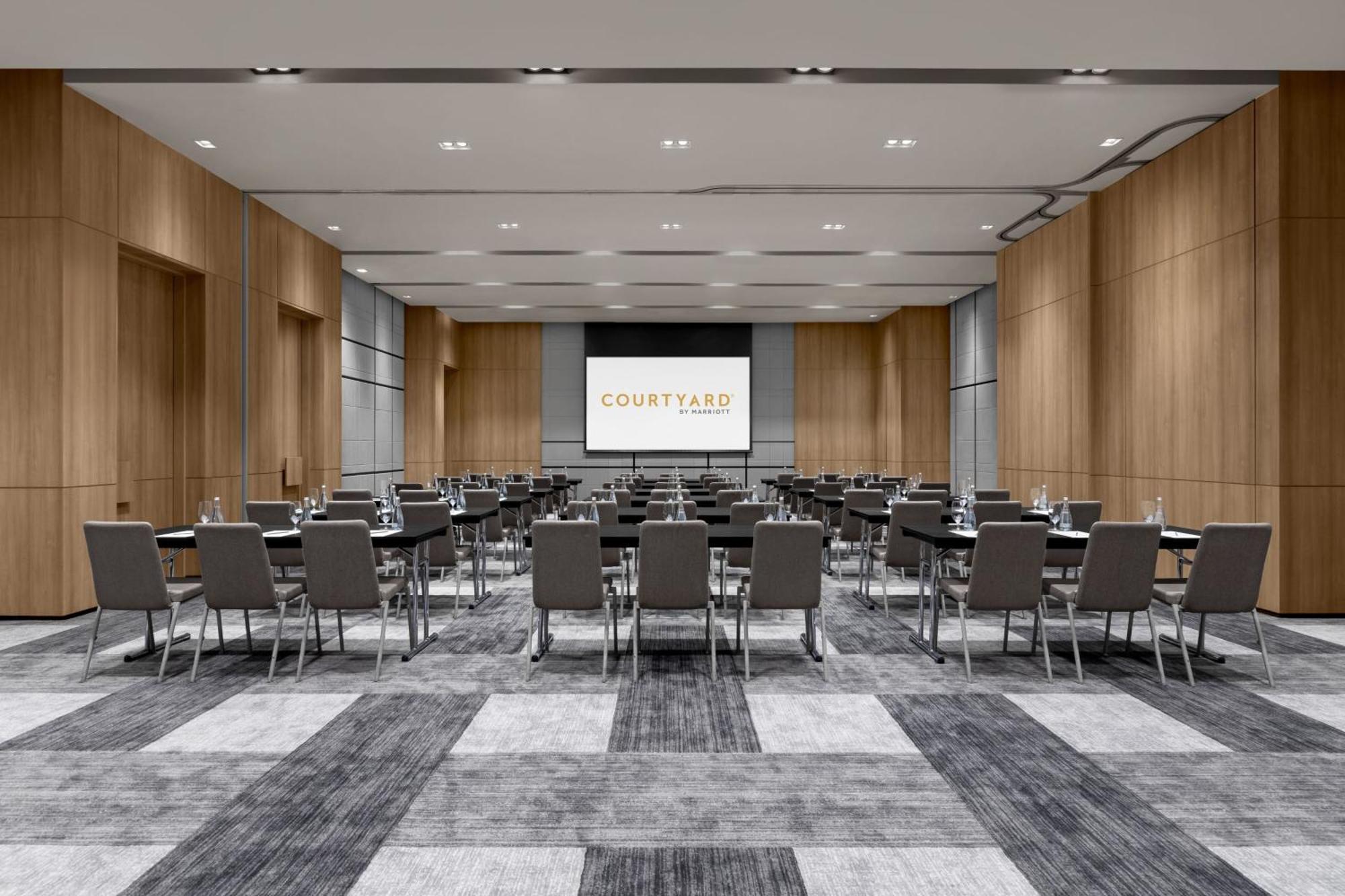 Courtyard By Marriott Suvarnabhumi Airport 酒店